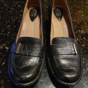 Clark's Artisan clogs